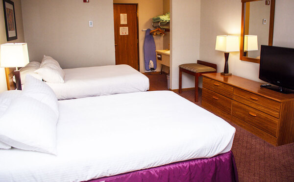 2 Double Beds Non Smoking Photo 2